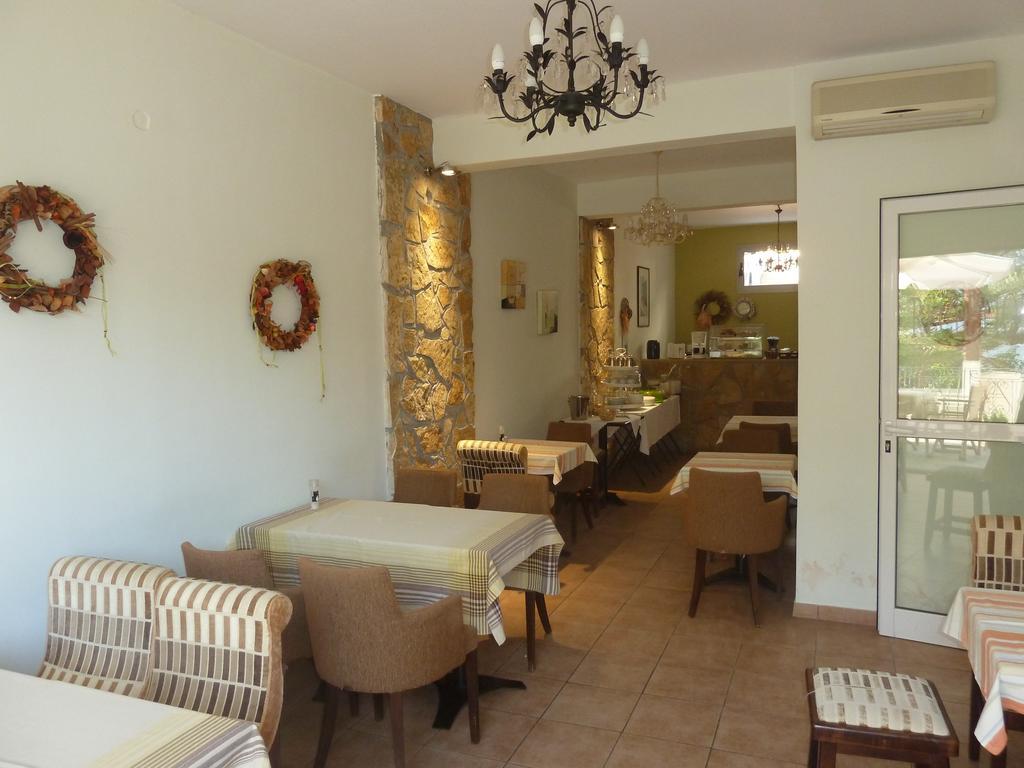 Zoe Pension Ermioni Exterior photo